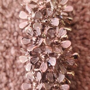 Banana Republic White Metal Flowers Bracelet